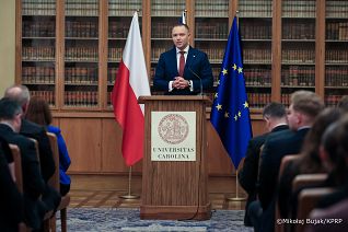 013_Prezydent_Karol_Nawrocki_Wykład na Uniwersytecie Karola_24-11-2025_MWB23621.jpg
